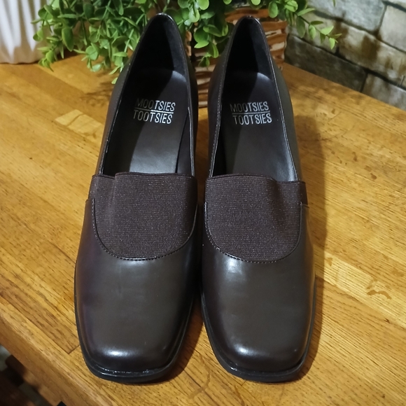 Mootsies‎ Tootsies Brown Leather Heels Timeless Design SZ 8.5M - Picture 4 of 7